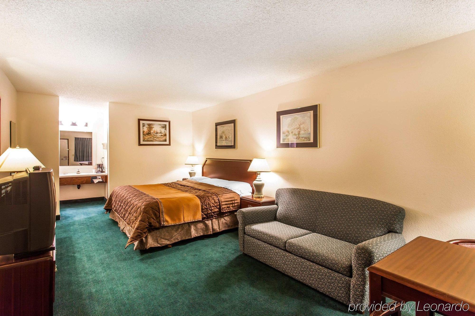 Econolodge Motel 2*