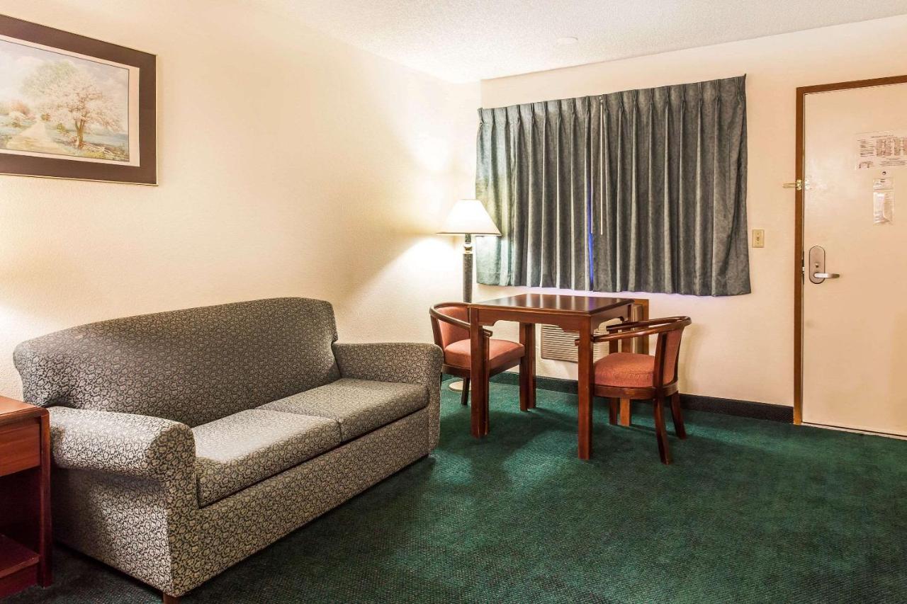 Motel Econolodge Everett